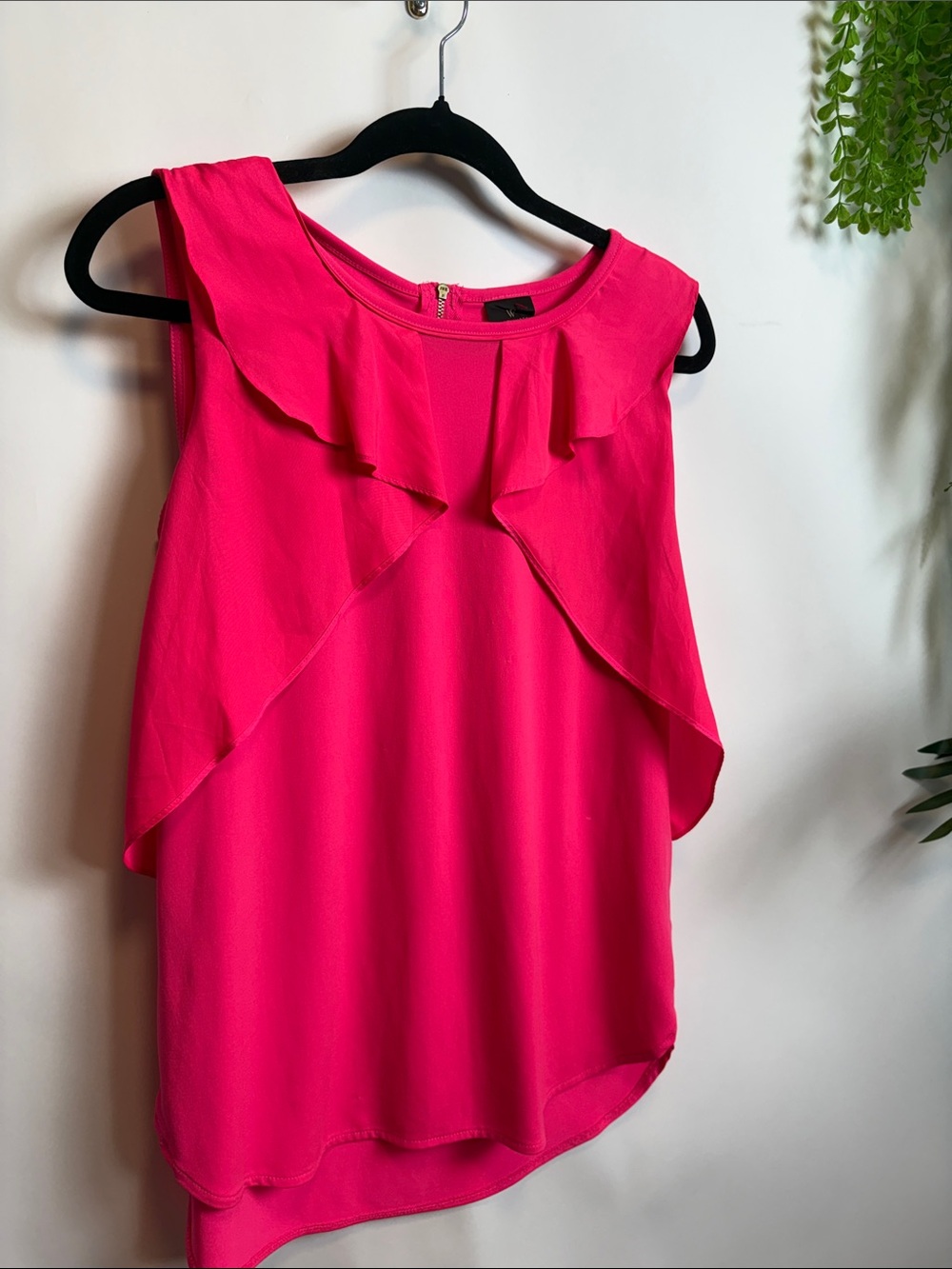 Worthington Hot Pink Ruffle Sleeveless Camisole
